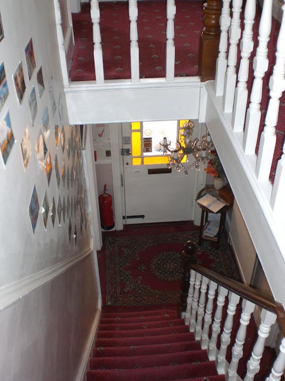 هورلي Melville Lodge Gatwick المظهر الخارجي الصورة