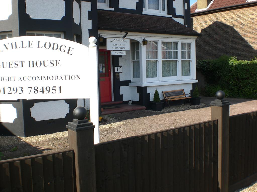 هورلي Melville Lodge Gatwick المظهر الخارجي الصورة