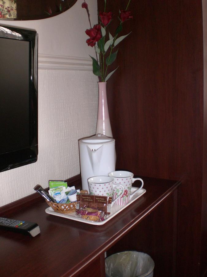 هورلي Melville Lodge Gatwick الغرفة الصورة